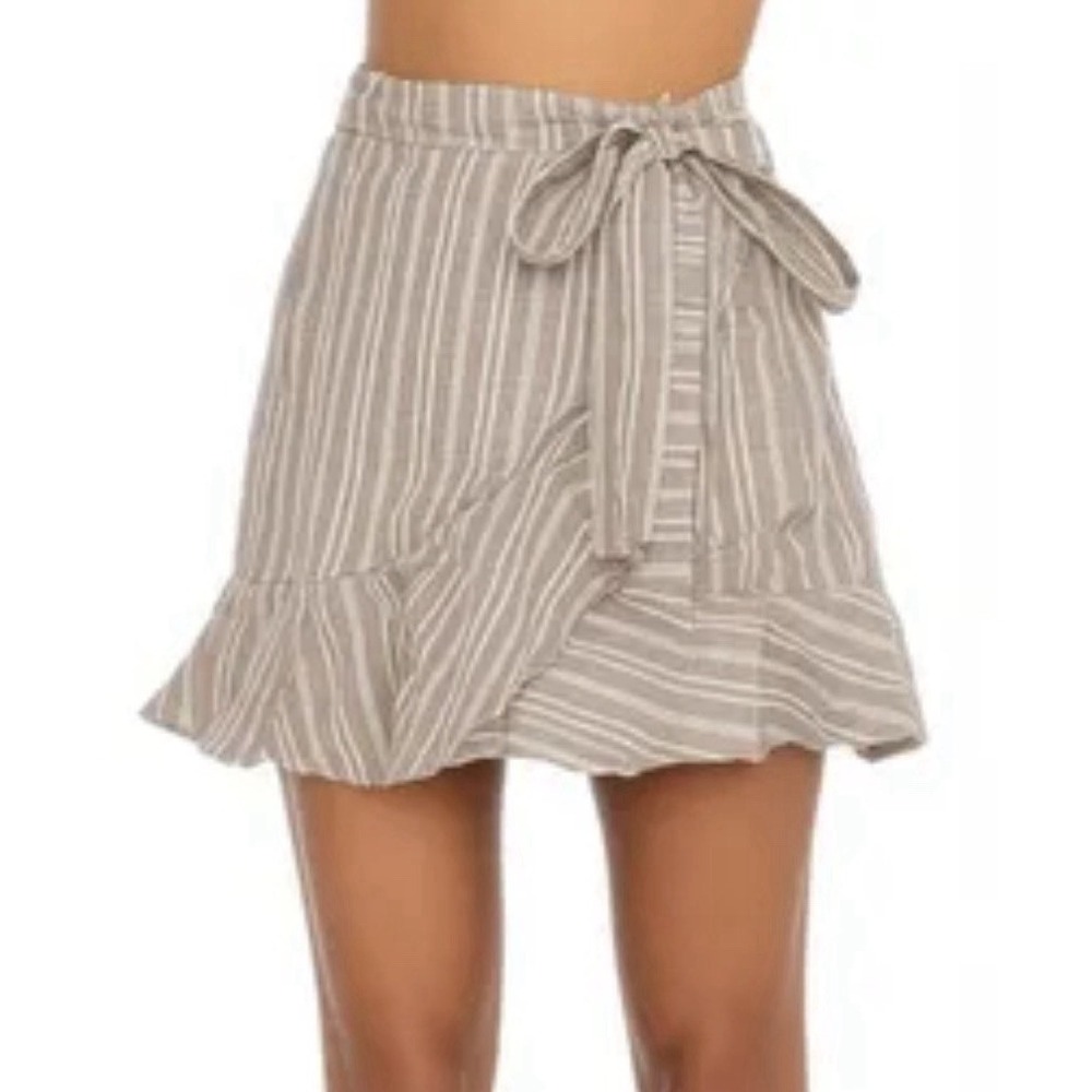 Abercrombie & Fitch Linen Blend Wrap Mini Skirt Size Medium Tan White Ruffle NWT